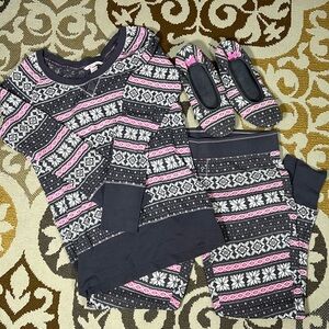 Victoria Secret grey, white, and pink flannel pajamas set with slippers